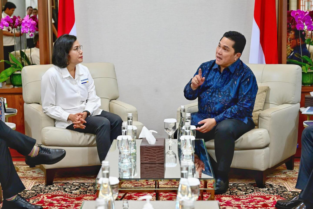 Kolaborasi Sri Mulyani & Erick Thohir untuk Sepak Bola Indonesia