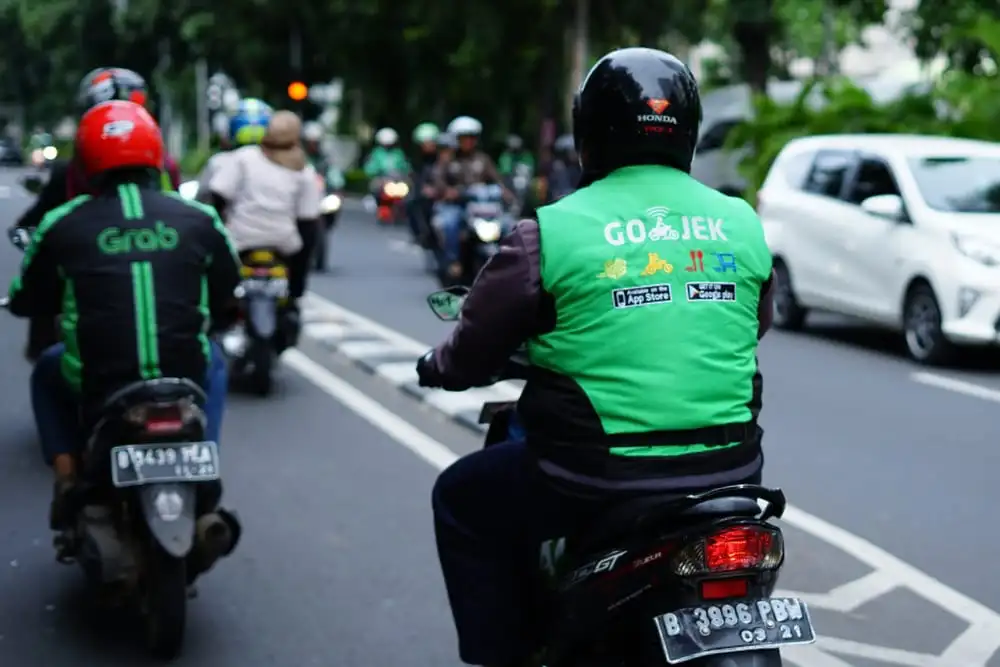 Tarif Ojol dan Taksi Online Bisa Naik, Apa Dampaknya?