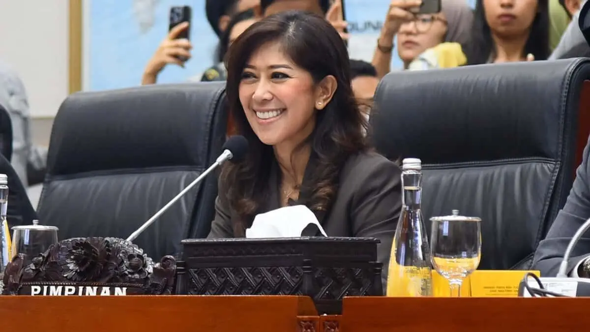 Meutya Hafid Tegaskan Game Online Bukan Olahraga Fisik
